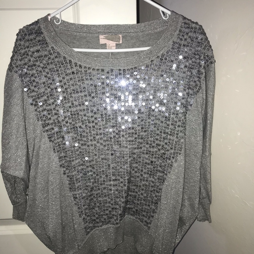 Cute gray sequined shirt